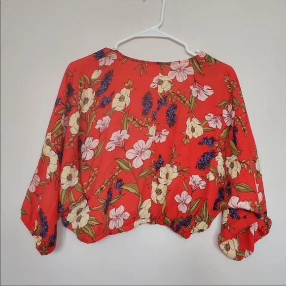 NWOT Floral wrap blouse - Picture 10 of 13